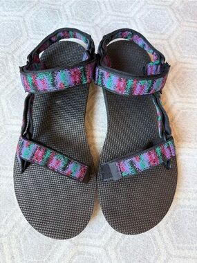 Teva Original Universal Sandals Women’s 9 Purple Blue Adjustable Vegan Travel